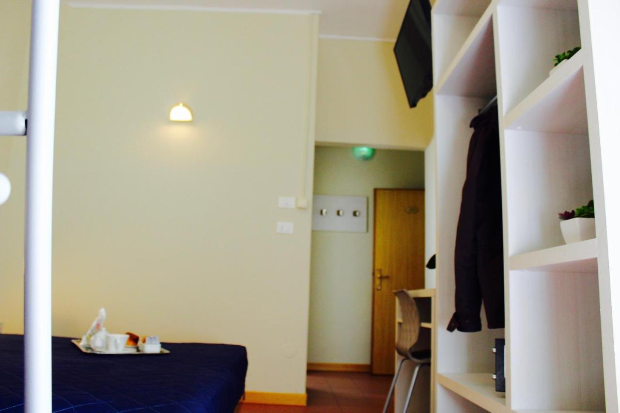 Hotel Fedora Rimini Esterno foto